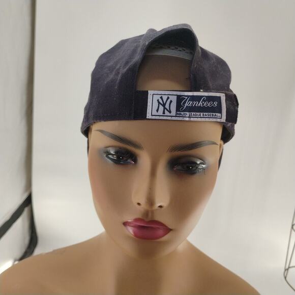 New York Yankees MLB Twins Enterprise Embossed Strapback Hat Vintage - Picture 5 of 11